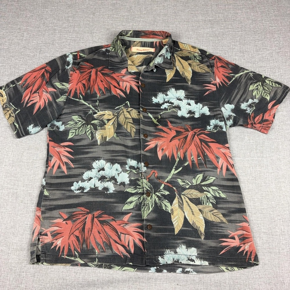Tommy Bahama Shirt Mens Large Black Silk Floral Hawaiian Short Sleeve Button Up